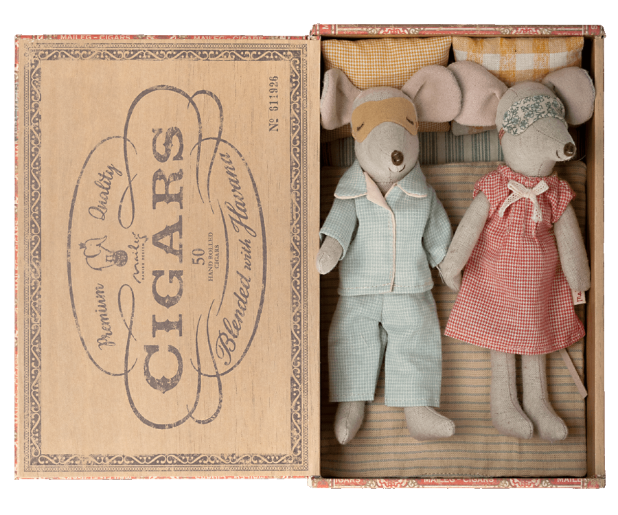 Maileg | Mum and Dad Mice in Cigar Box